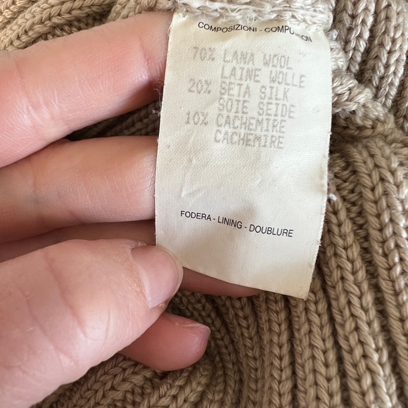 GUCCI Wool, Silk, and Cashmere Turtleneck Sweater - Picture 3 of 9